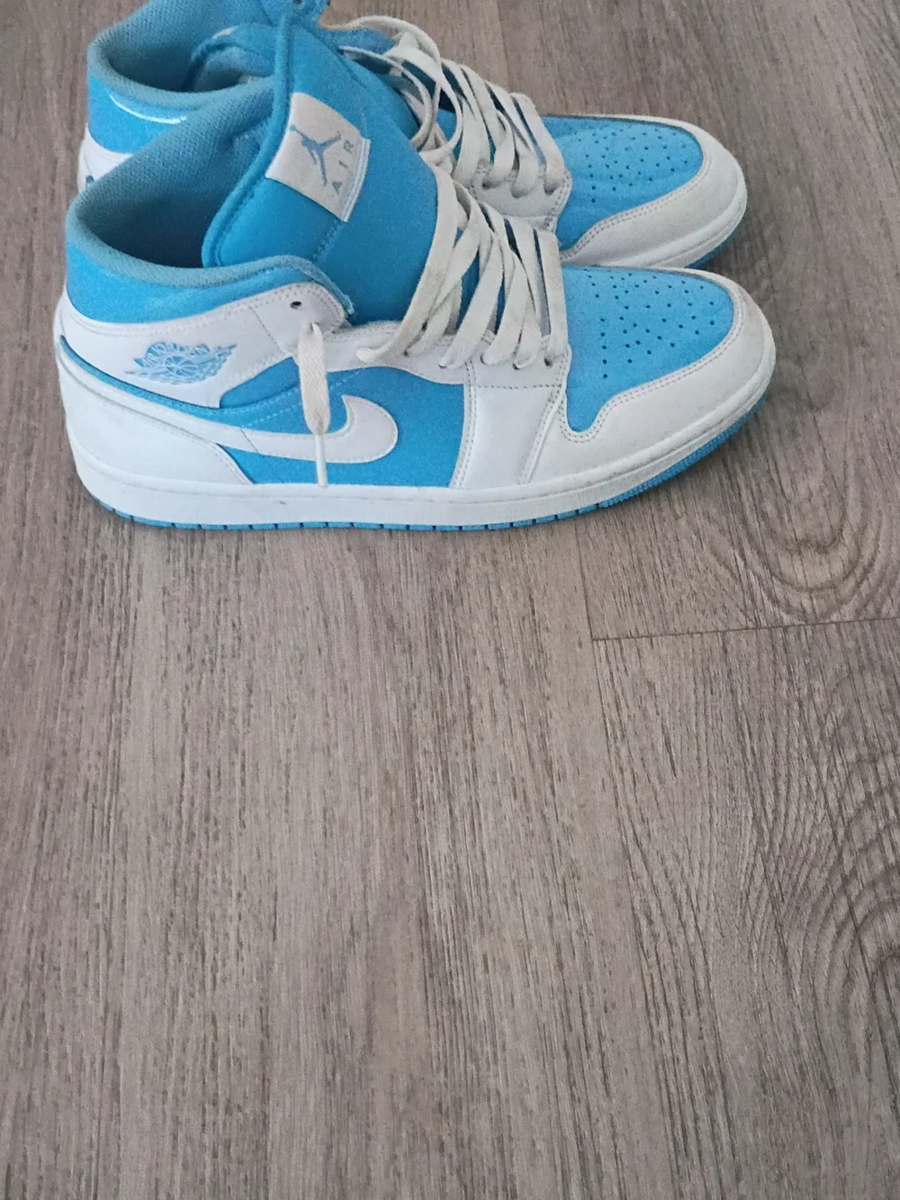 Mens Blue And White Jordan 1 Se Mid